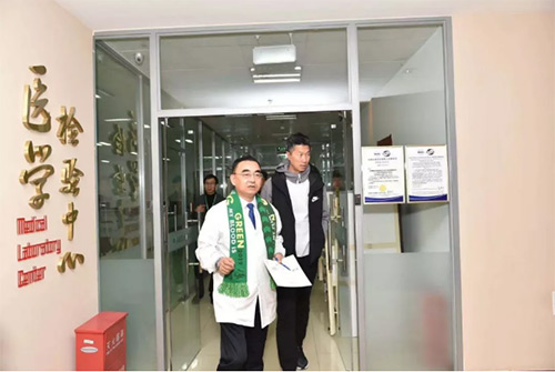 16中赫國安球員參加慈銘奧亞實驗室.jpg